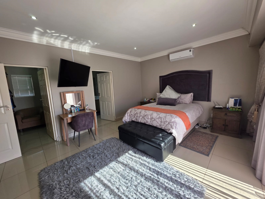 4 Bedroom Property for Sale in Wild Olive Estate Free State